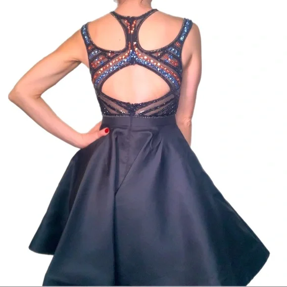 *NEW WITH TAGS* Beaded bodice flare skirt dress, Clarisse brand size 0 - Picture 4 of 15